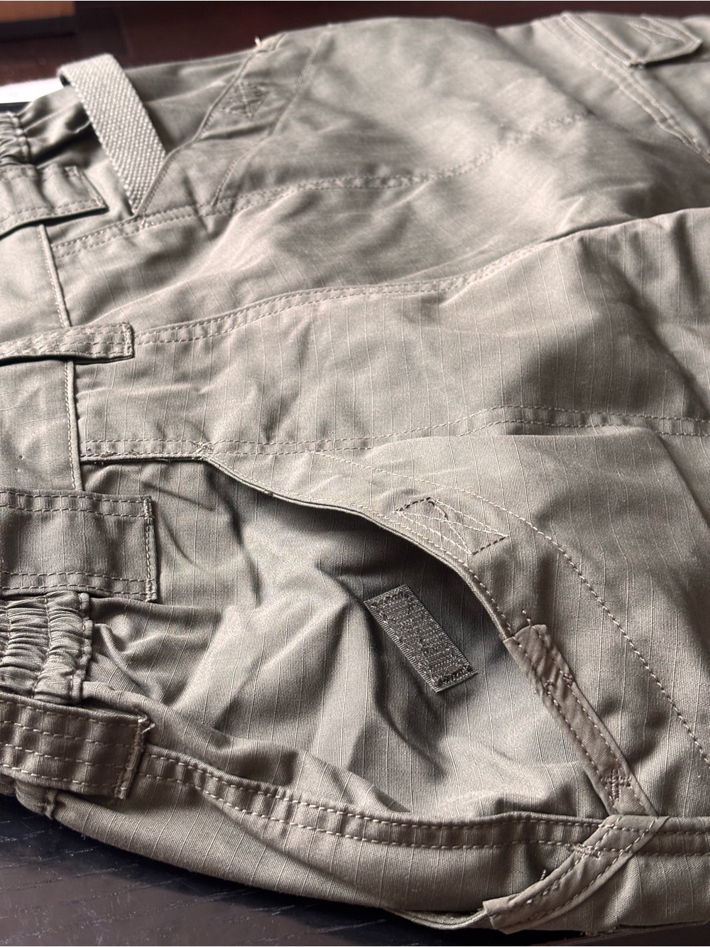 5.11 Tactical Olive Green Men's Cargo Shorts with D-Ring NWOT - Picture 5 of 8